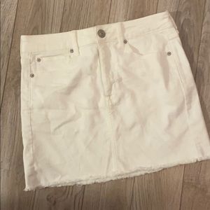 White denim skirt